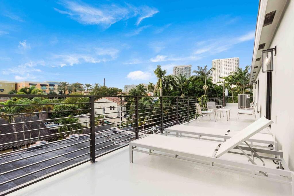 Luxury Paradise Walk To Las Olas -5 Mins To Beach 劳德代尔堡 外观 照片